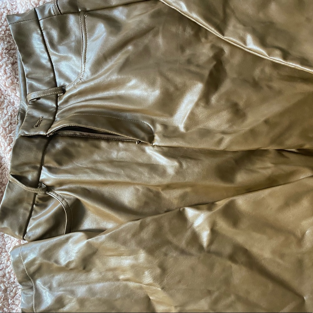 Small pants - Picture 2 of 2